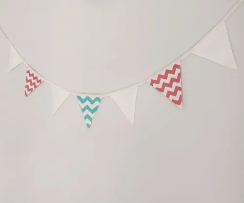 Bandeirinhas em Tecido Multicolor Chevron