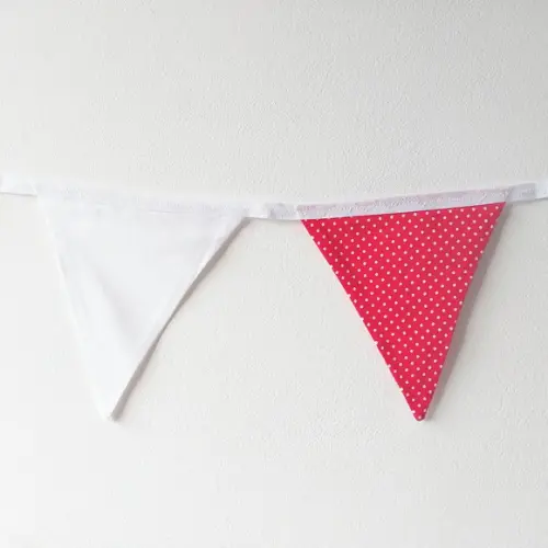 Bandeirinhas Tecido Poá Vermelho Branco