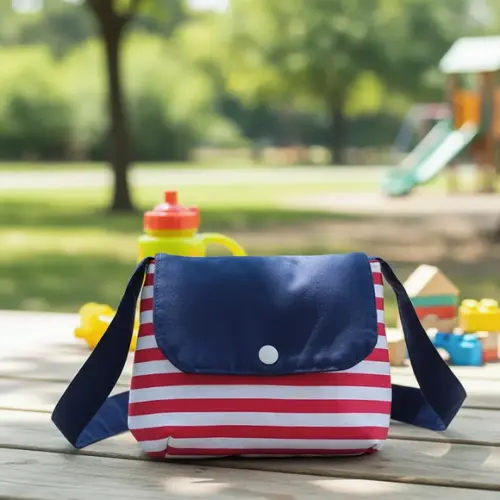 Bolsa Tiracolo Infantil Listra Vermelha e Branca Aba Marinho