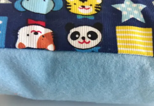 Capa de Almofada Infantil azul marinho Bichinhos
