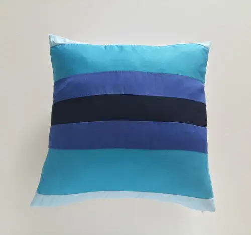 Capa de Almofada Mix Preto Azuis Branco