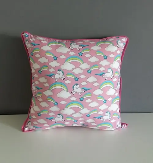 Capa de Almofada Unicórnio Rosa com vivo pink