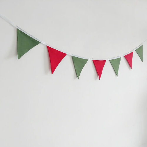 Bandeirinhas Decorativas Em Tecido Verde E Vermelha