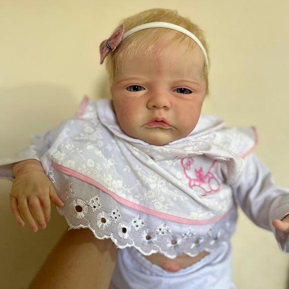 Bebe Reborn Menina Loira Barbie