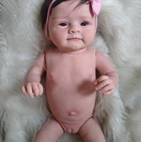 Bebe Reborn Menina Mary Pode Banho e Faz Xixi