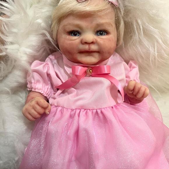Bebe Reborn Silicone Sólido Menina Barbie Dia das Crianças