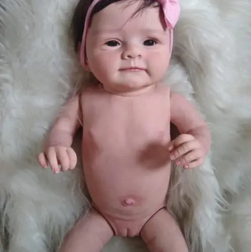 Bebe Reborn Menina Mary Pode Banho e Faz Xixi