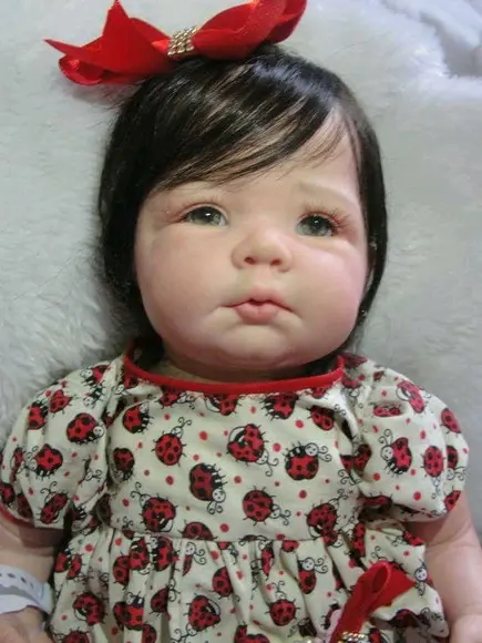 Linda bebê Anna