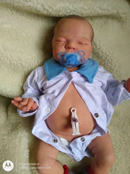 Lindo bebê Reborn menino altamente realista