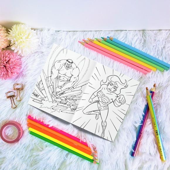 Livro de Colorir - Heróis