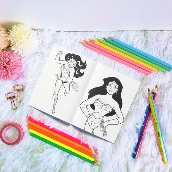 Livro de Colorir - Mulher Maravilha