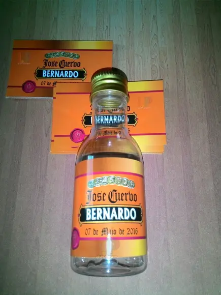 Rótulo Adesivo Garrafinha José Cuervo