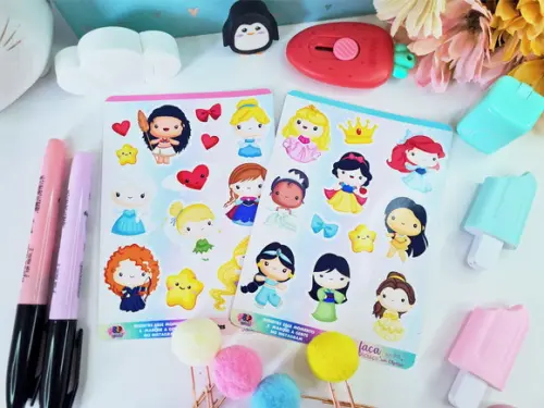 Stickers em Vinil - Princesas Cute (2 Cartelas)