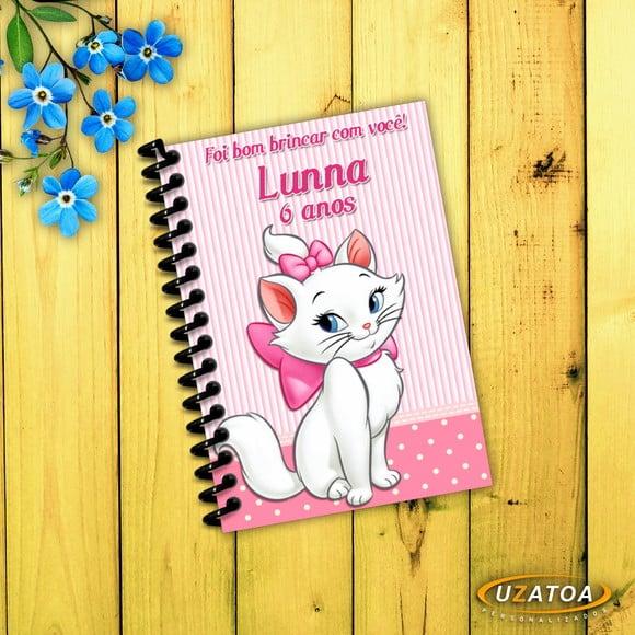 Caderninhos com Capa e Folhas Personalizadas - Gata Marie