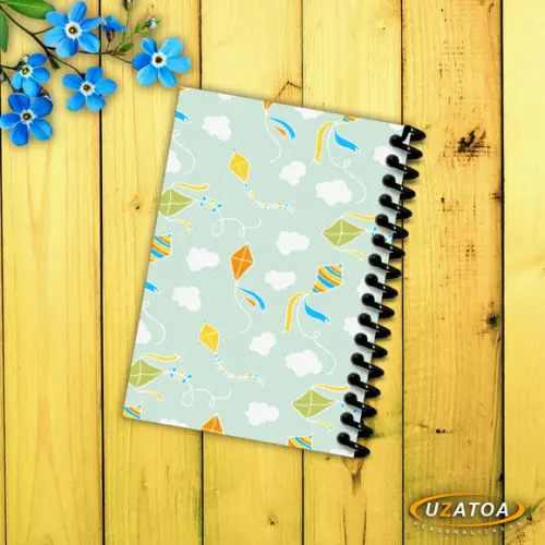 Caderninhos com Capa e Folhas Personalizadas - Pipas
