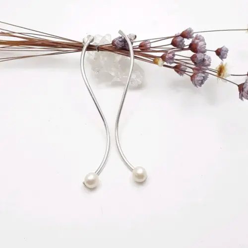 Brinco Ondas em Prata com Pérolas de água doce