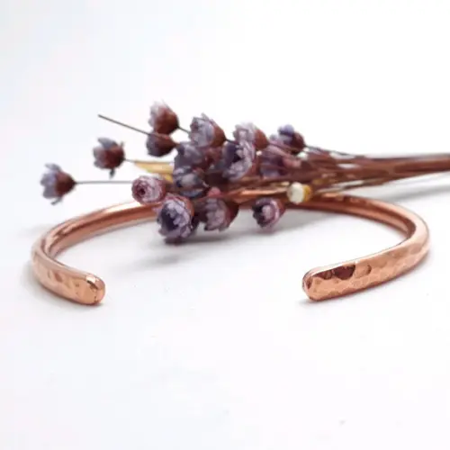 Pulseira de Cobre Grossa Detalhe Martelado