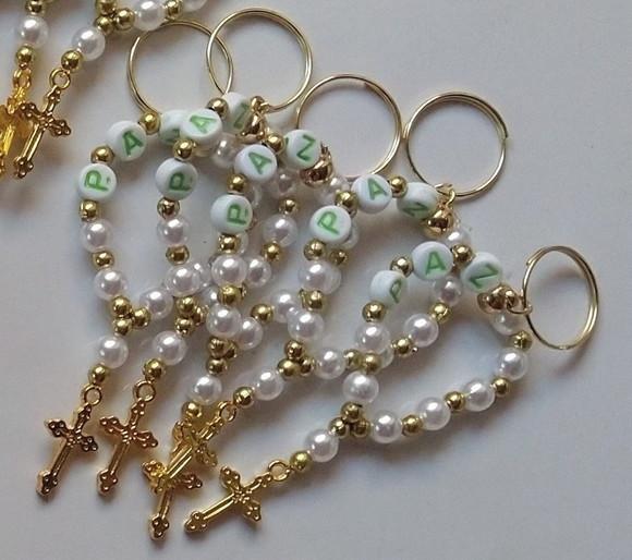 Mini Terço Chaveiro Letra Verde e Cruz Dourada