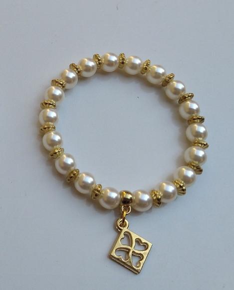 Pulseiras de pérolas com pingentes para madrinha
