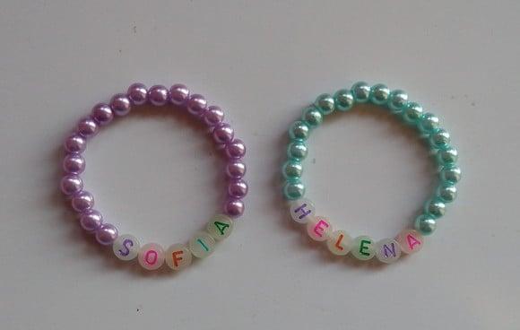 Pulseira Infantil Personalizada (brilha no Escuro)