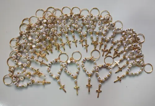 Mini Terço Chaveiro Personalizado Cruz Dourada