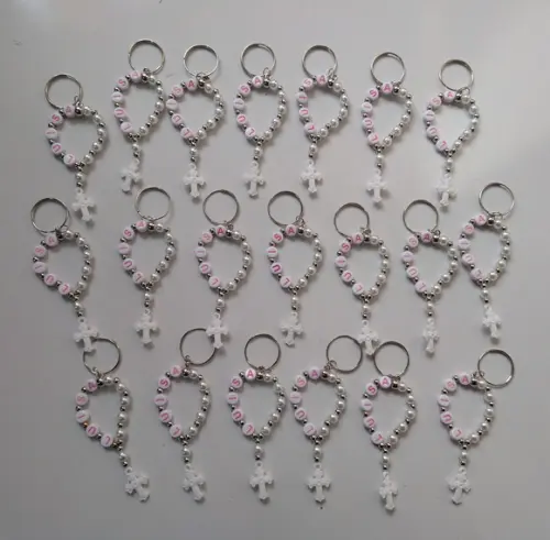 Mini Terço Chaveiro Letra Rosa