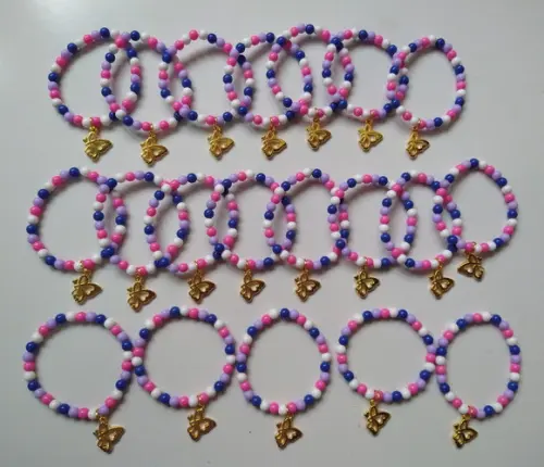 Pulseira Infantil Colorida Com Pingente Borboleta