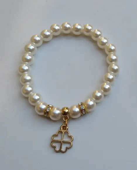 Pulseira de pérolas com pingente para madrinha