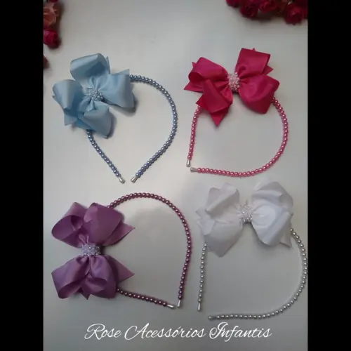 Tiara De Pérolas Com Laço
