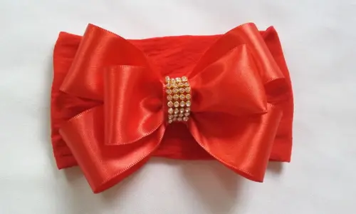 Faixa laço vermelho