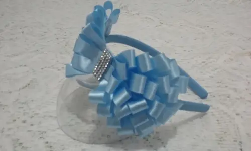 Tiara Laço Azul