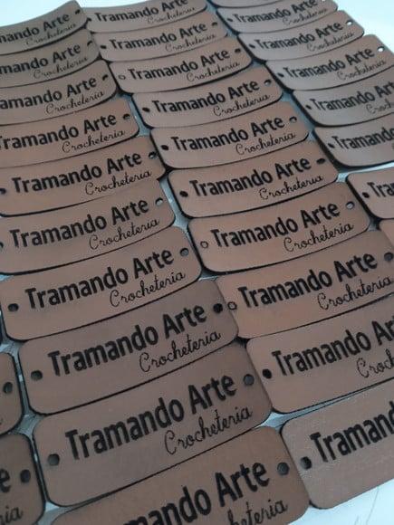 Etiqueta em Couro Montana Personalizado