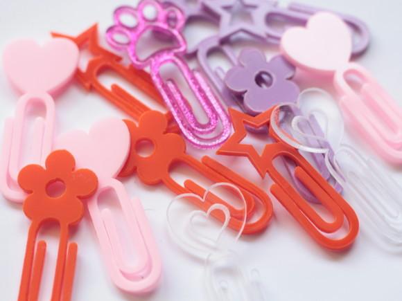 Clips Colorido em Acrílico