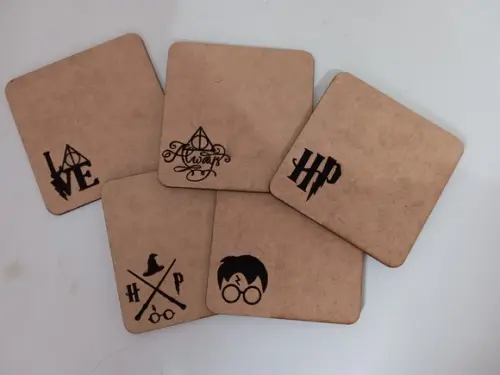 Porta Copos/bolacha Harry Potter em mdf