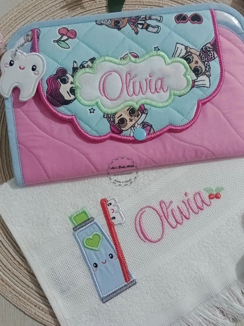 Kit Higiene Escolar Infantil Personalizado com Nome Bordado | Por