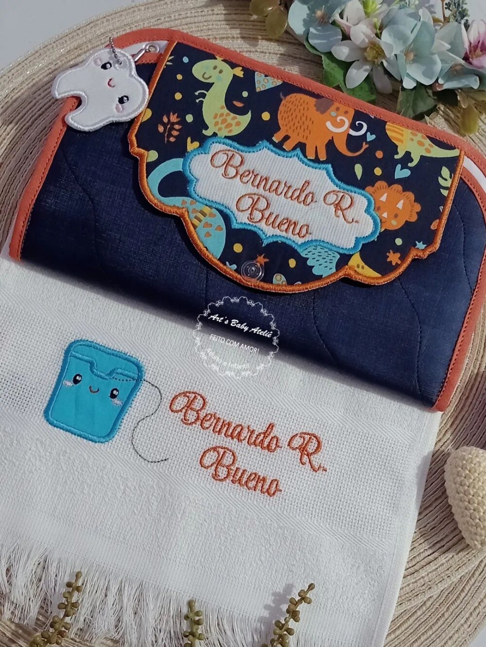 Kit Higiene Escolar Infantil Personalizado com Nome Bordado | Por