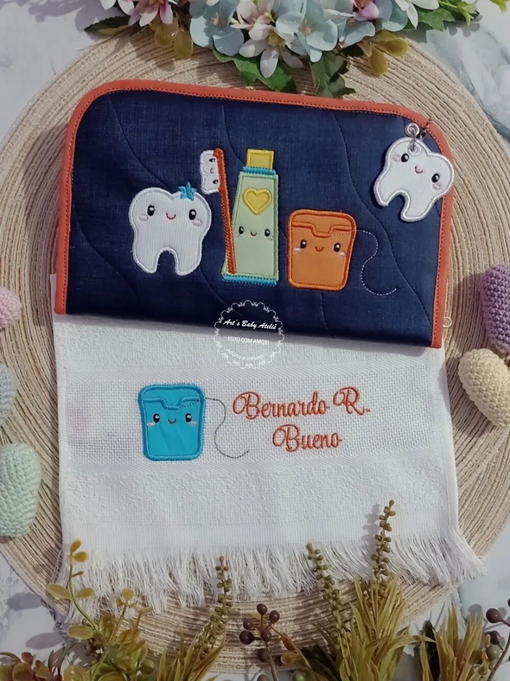 Kit Higiene Escolar Infantil Personalizado com Nome Bordado | Por