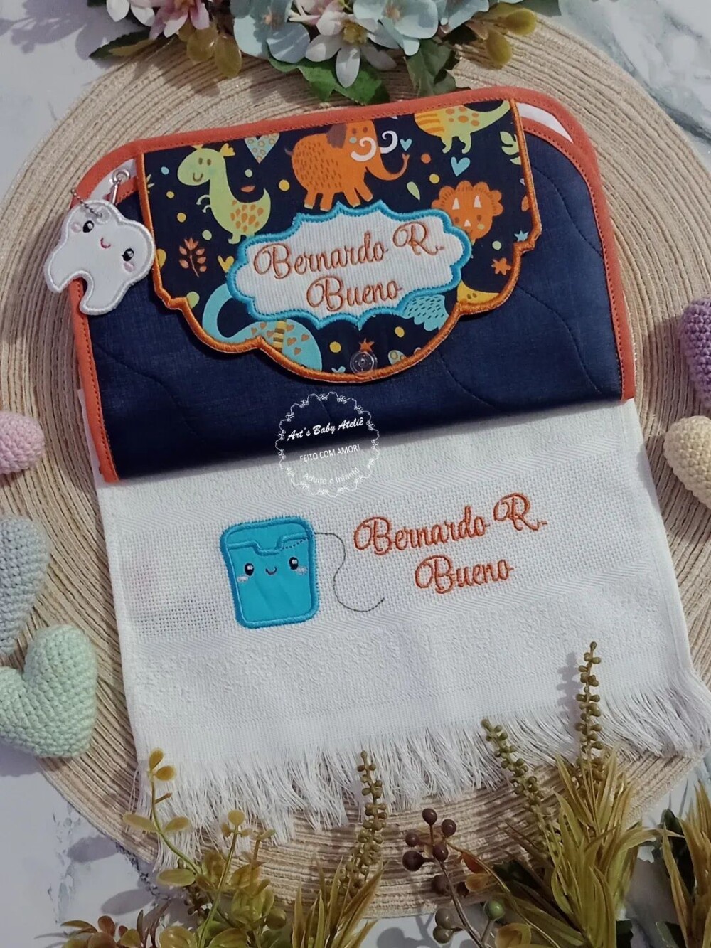 Kit Higiene Escolar Infantil Personalizado com Nome Bordado | Por