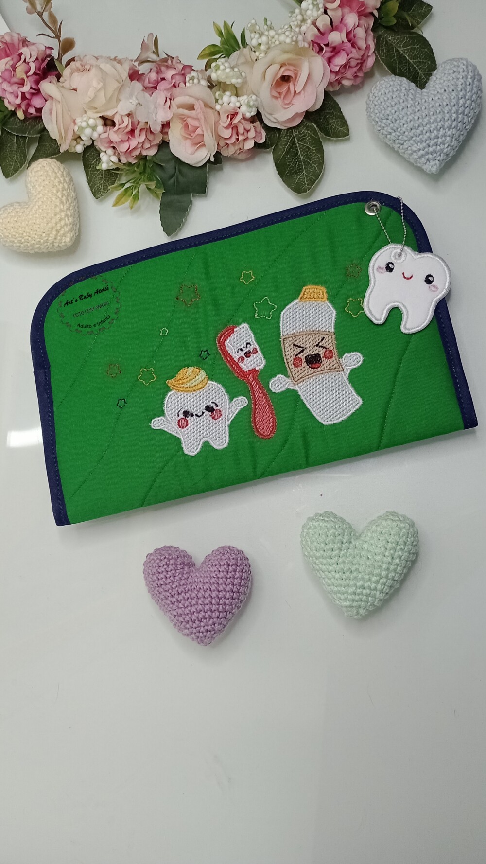 Kit Higiene Escolar Infantil Personalizado com Nome Bordado | Por