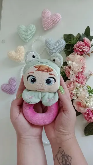 Chocalho Bonequinha Sapo