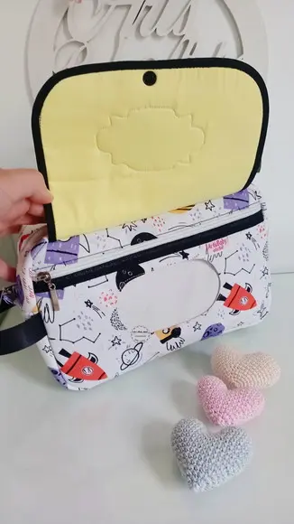 Necessaire Porta Fraldas com Trocador Removível