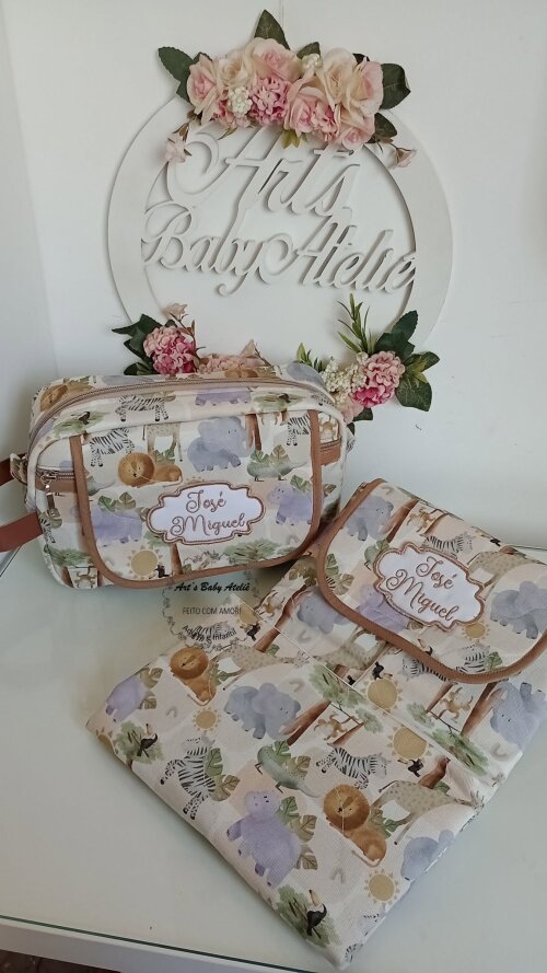 Necessaire Porta Fraldas com Trocador Removível