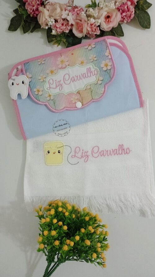 Kit Higiene Escolar Infantil Personalizado com Nome Bordado | Porta Escova, Pasta de Dente e Toalhinha Impermeável