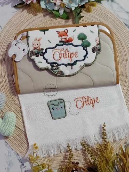 Kit Higiene Escolar Infantil Personalizado com Nome Bordado | Porta Escova, Pasta de Dente e Toalhinha Impermeável
