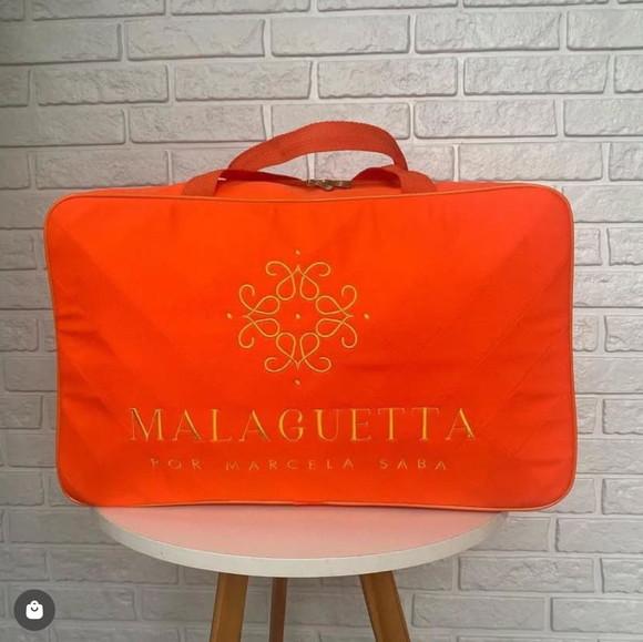 Mala Personalizada Bordada Tamanho m