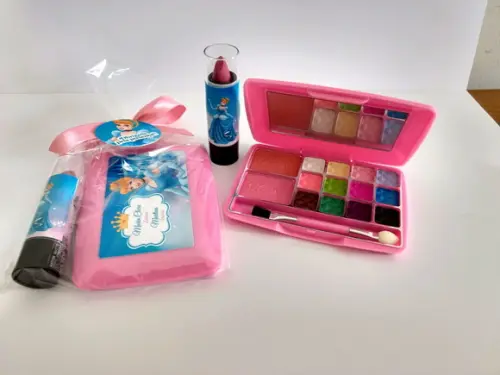 Kit Maquiagem com Baton