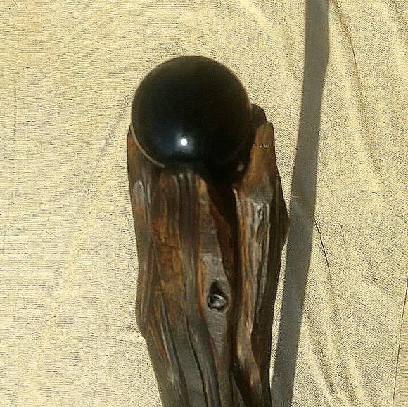 Cajado de Bruxa com Esfera de Obsdiana 1,80cm