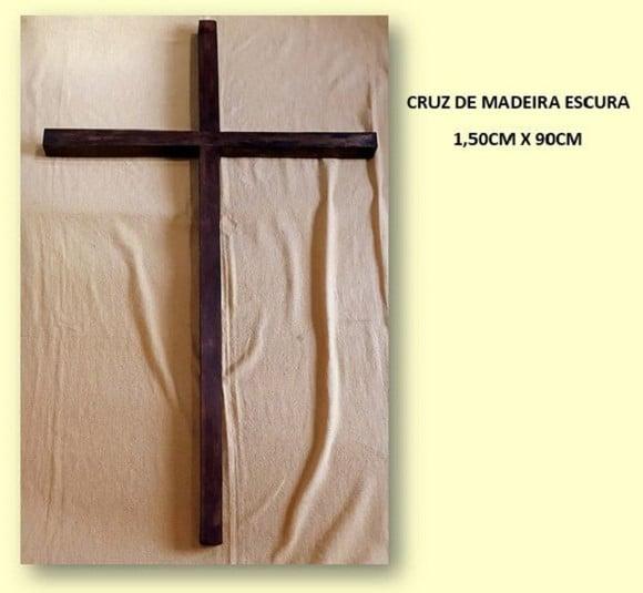 CRUZ EM MADEIRA ESCURA - 1,50 x 0,90cm X 4CM