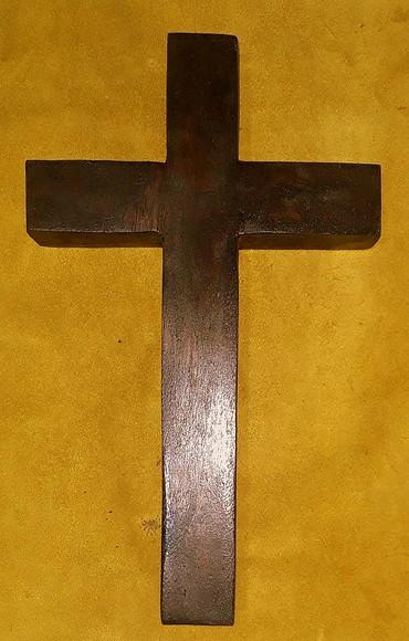 CRUZ EM MADEIRA PERSONALIZADA - 30cm
