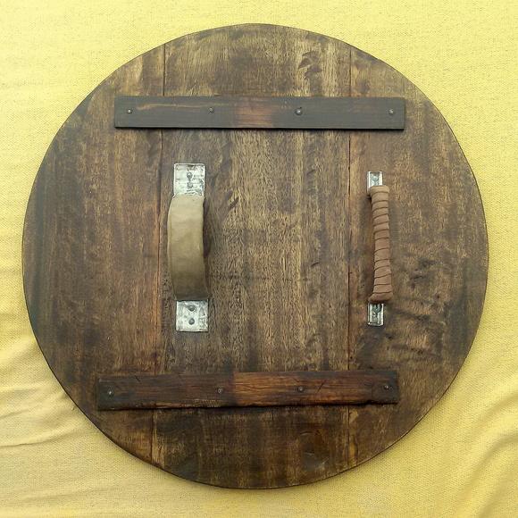 ESCUDO MADEIRA E METAL TRISKLE CELTA 70X70